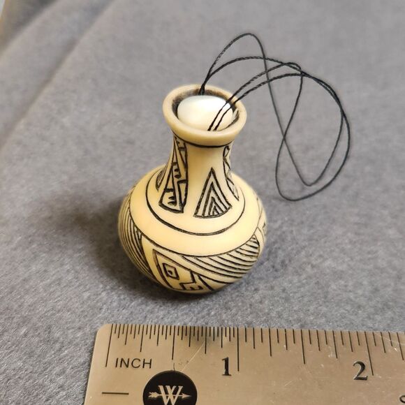 Robert Shields Miniature Vase Ornament 1-1/2"H, Cream with black carved lines - Picture 6 of 6